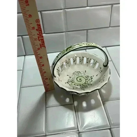 Vintage Vestal Bowl Basket Made In Portugal Numbered 94/2 Hand Painted Porcelain - Picture 11 of 12